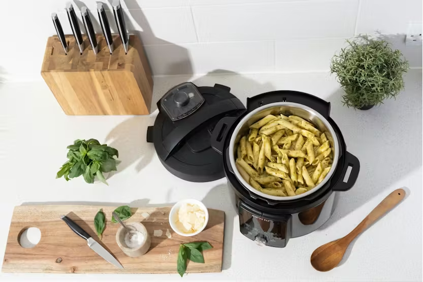 Instant Pot Duo Plus with Whisperquiet 5.7L Multi-cooker | 112-3079-01-UK | Black