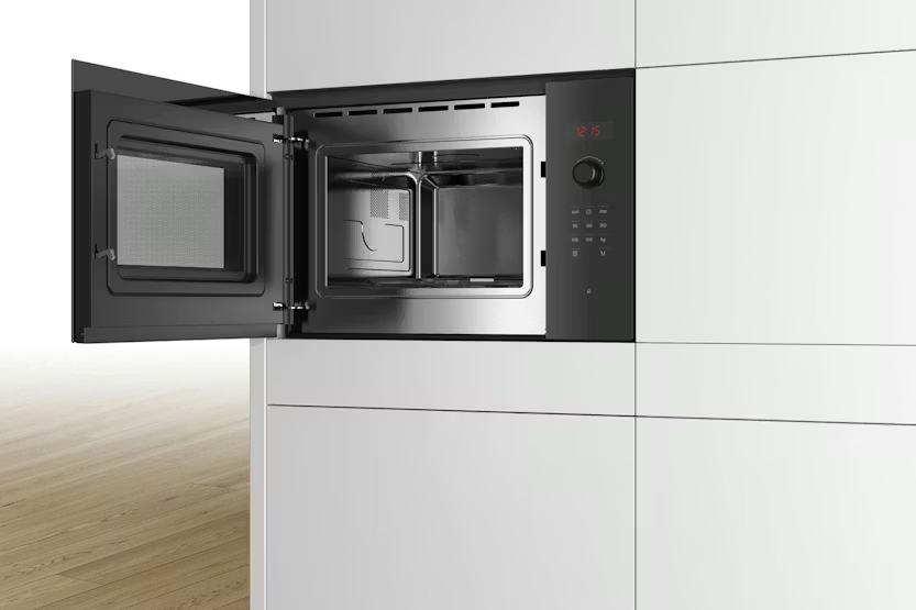 Bosch Series 4 25L Built-in Microwave | BFL553MB0B | Black